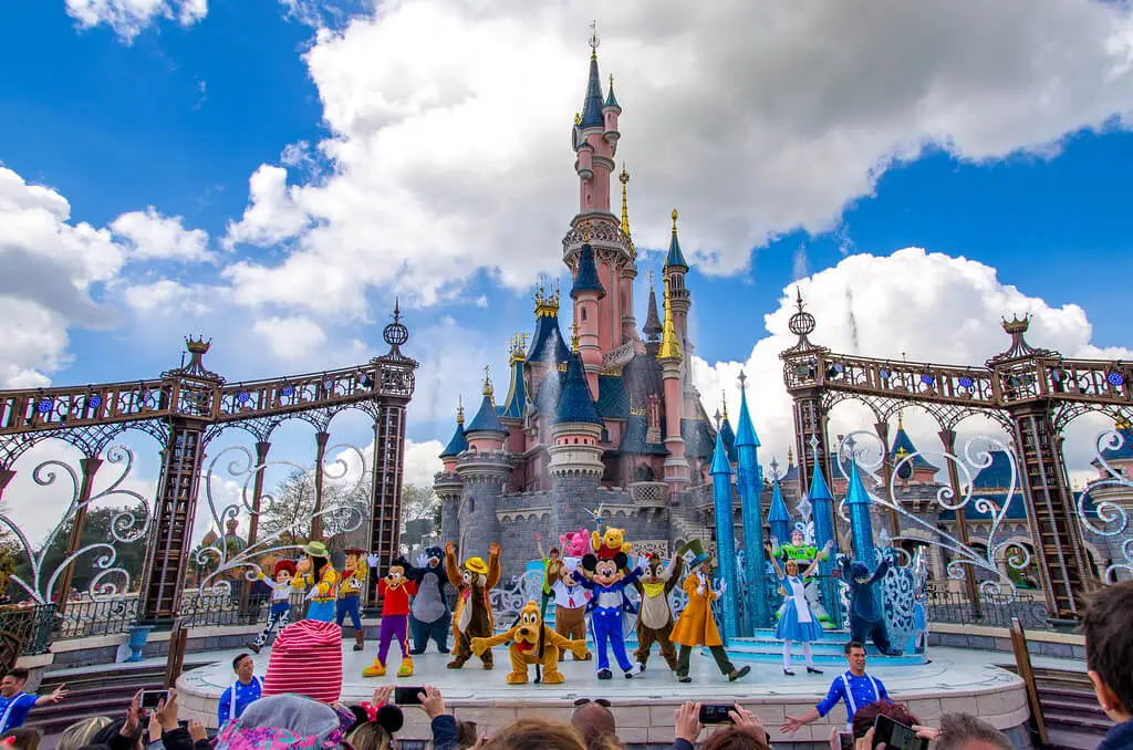 What is the Cheapest Month to Go to Disneyland Paris